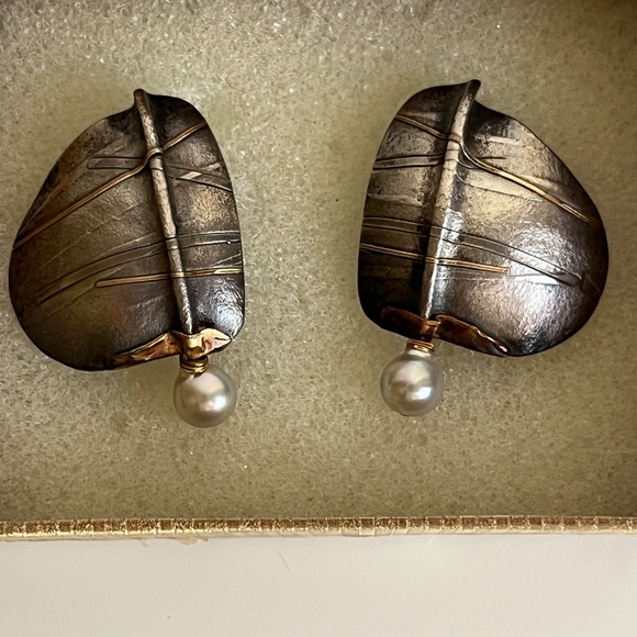 Carolyn Morris Bach Sterling Silver, 18K gold and pearl